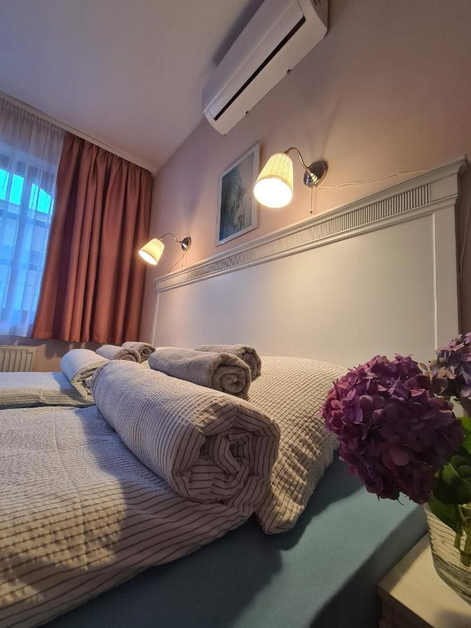 Palantir Panzio Bed and Breakfast Miskolc Rum bild