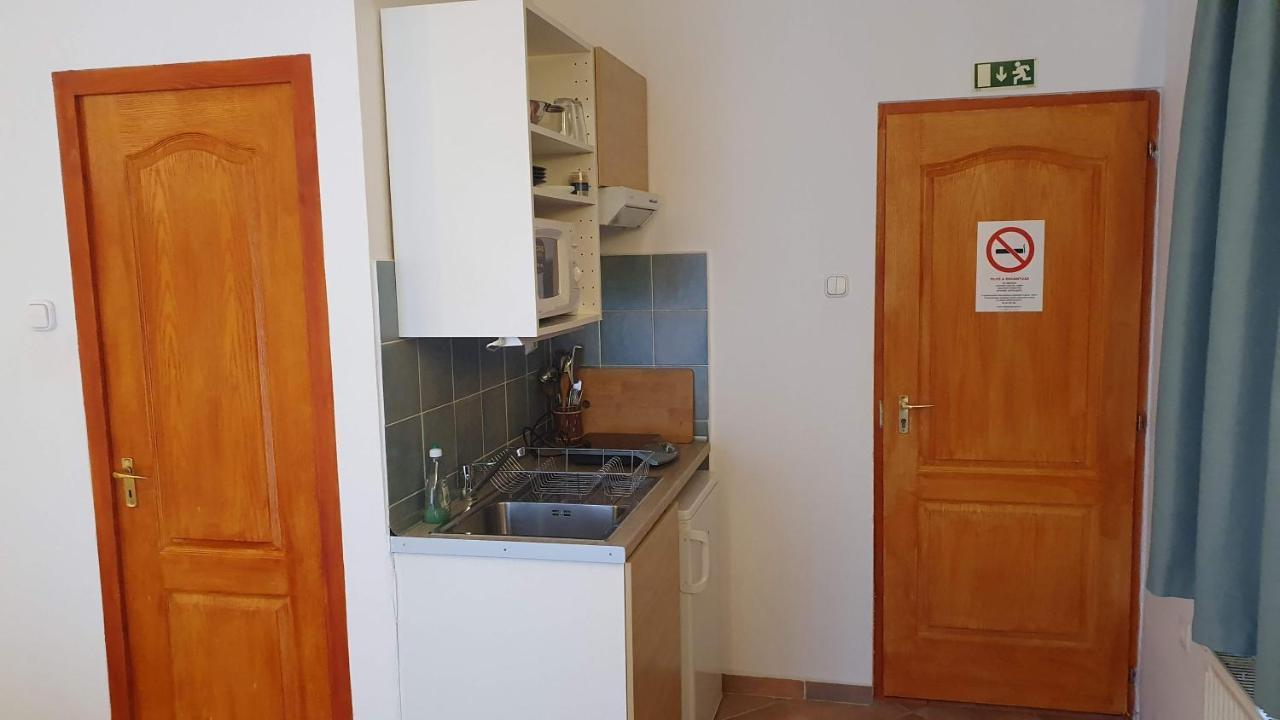 Palantir Panzio Bed and Breakfast Miskolc Exteriör bild
